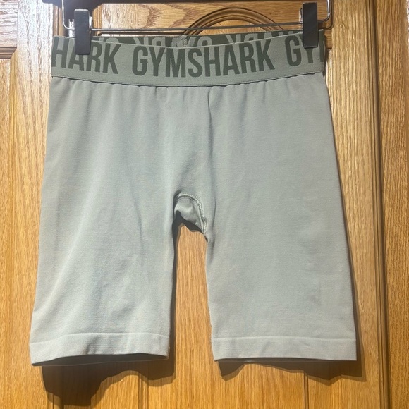 Gymshark Women's Beige Fit Seamless Shorts Size Small EUC - Picture 1 of 5